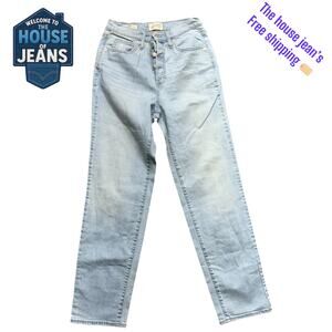 Universal Thread High Rise 90s Straight Jeans Women’s Size 6R – Light Wash